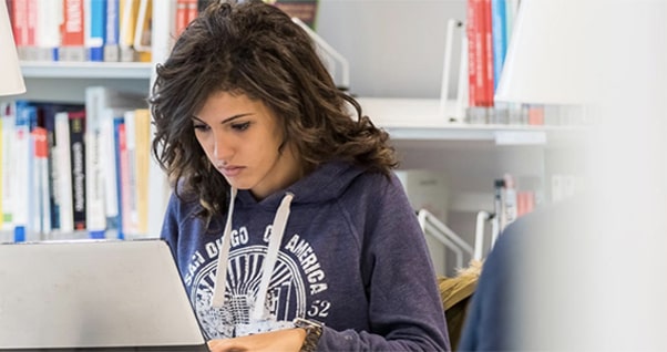 La B.Factory, une médiathèque sur deux campus